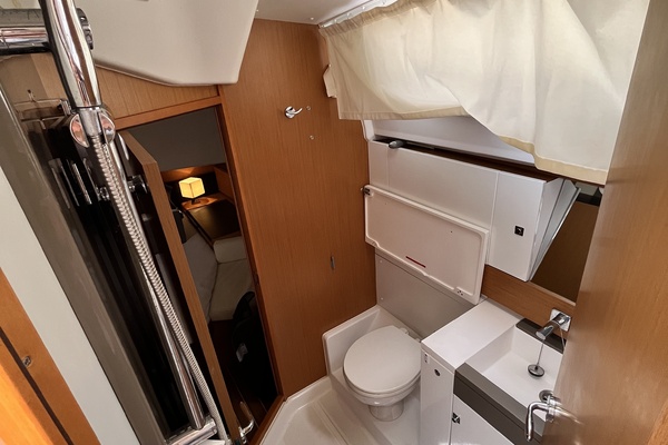 41ft Jeanneau Yacht For Sale