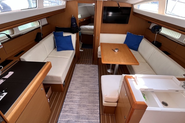 41ft Jeanneau Yacht For Sale
