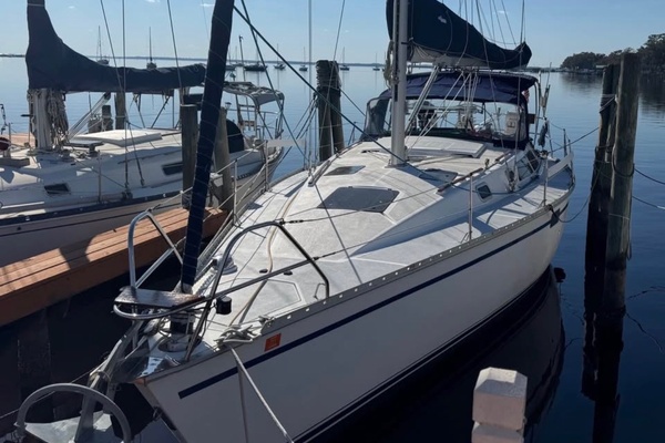 Skadi 37ft Hunter Yacht For Sale