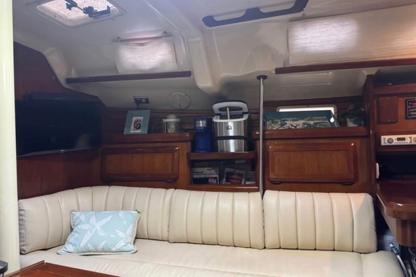Skadi 37ft Hunter Yacht For Sale