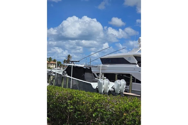 47ft Freeman Yacht For Sale