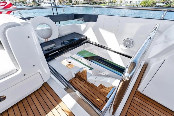 Azimut  Yacht For Sale