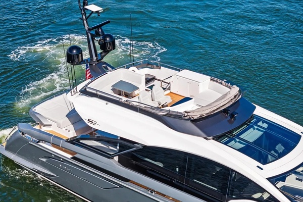 80ft Azimut Yacht For Sale