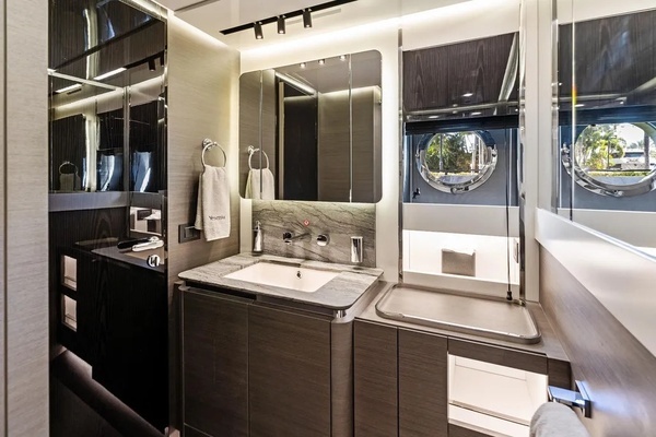 Azimut  Yacht For Sale