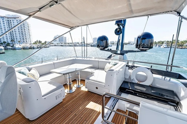 Azimut  Yacht For Sale