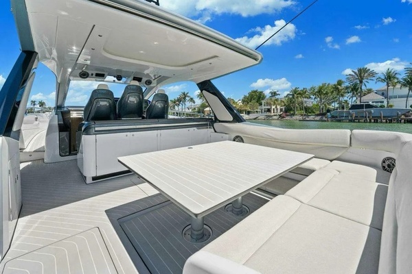 47ft Azimut Yacht For Sale