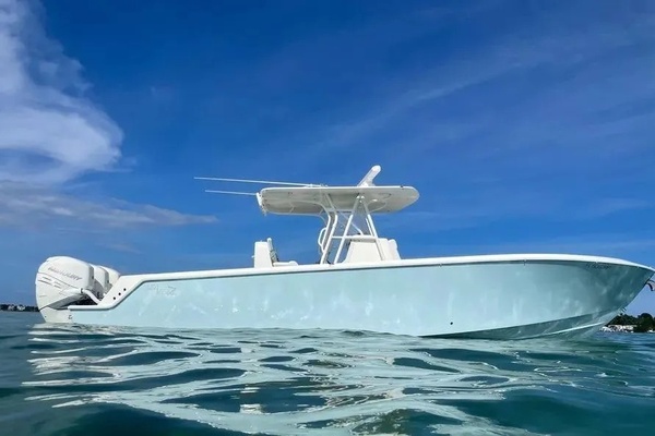 34ft SeaVee Yacht For Sale