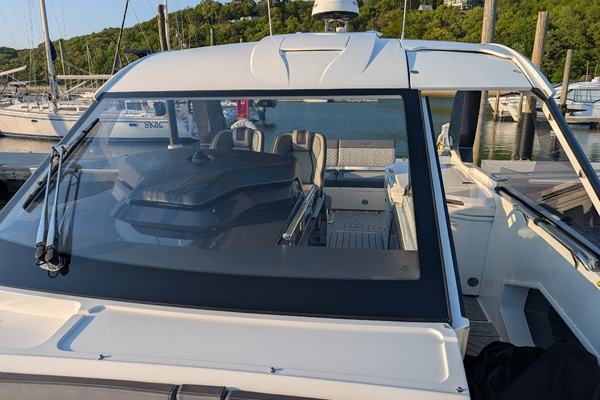 32ft Galeon Yacht For Sale