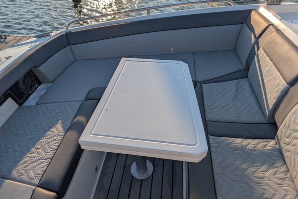 32ft Galeon Yacht For Sale