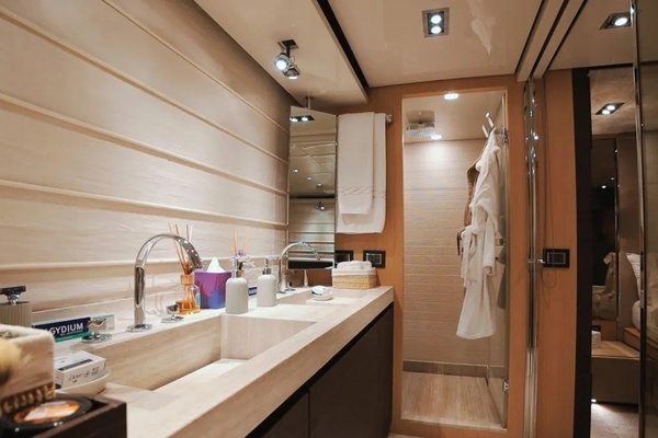 94ft Sanlorenzo Yacht For Sale