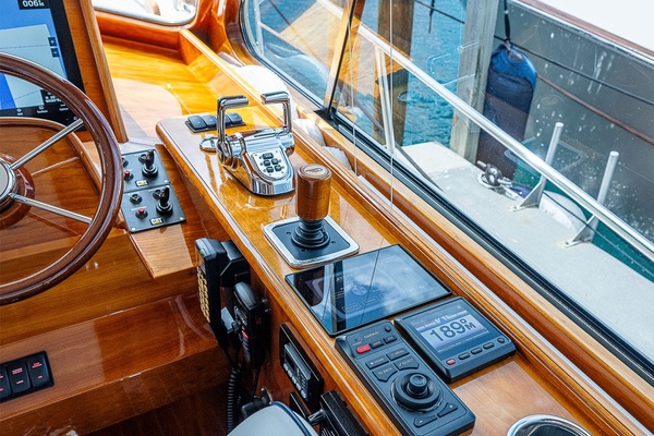 Helm Outboard, Jetstick