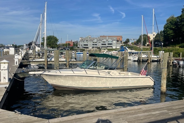 28ft Pursuit Yacht For Sale