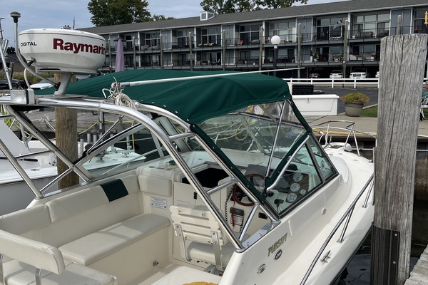 28ft Pursuit Yacht For Sale