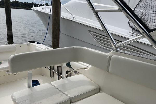 28ft Pursuit Yacht For Sale