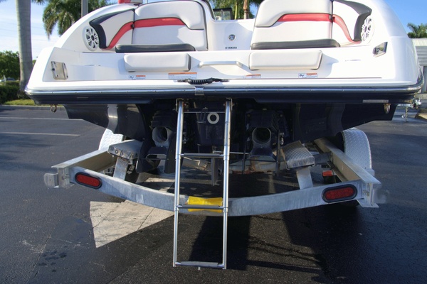 24ft Yamaha Boats Yacht For Sale