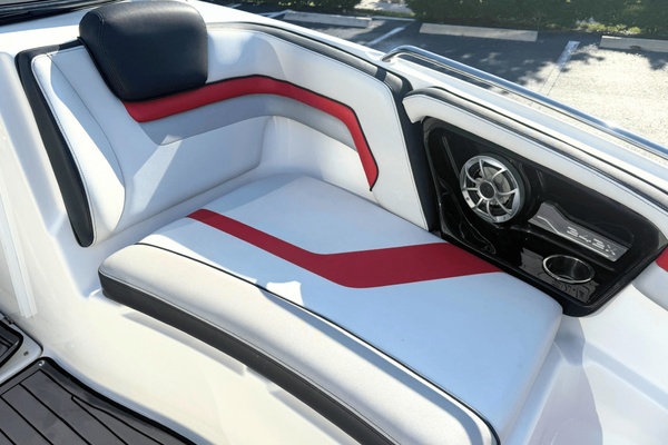 24ft Yamaha Boats Yacht For Sale