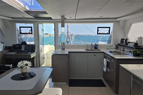 Noelani 42ft Leopard Yacht For Sale