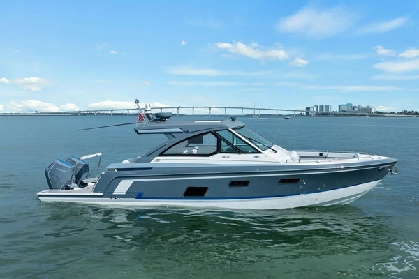 38-ft-Formula-2023-- Miami Florida United States  yacht for sale