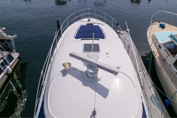 Photo of the 2005 Sea Ray Sundancer "LOLA"