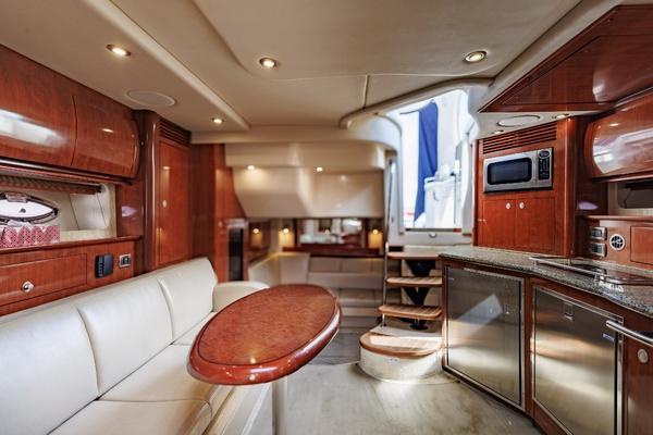 2005 Sea Ray 390 Sundancer