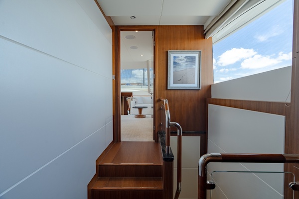ZEPHYR 100ft Ocean Alexander Yacht For Sale