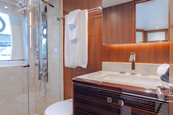 ZEPHYR 100ft Ocean Alexander Yacht For Sale