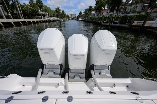 2023 Everglades 45