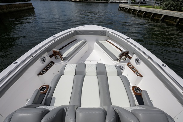 2023 Everglades 45