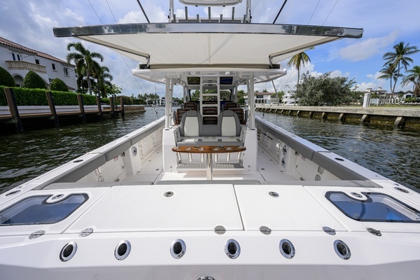 2023 Everglades 45