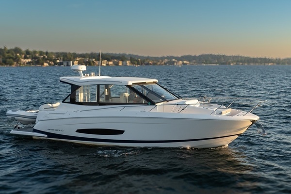 37' Regal