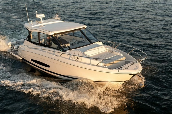 2024 Regal 36