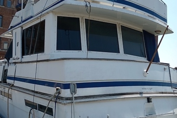 Photo of the 1986 Chris-Craft Constellation 500 "Dreamin Aweigh"