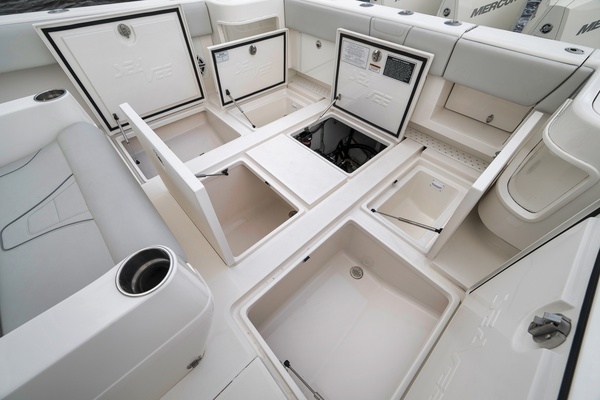 37ft SeaVee Yacht For Sale