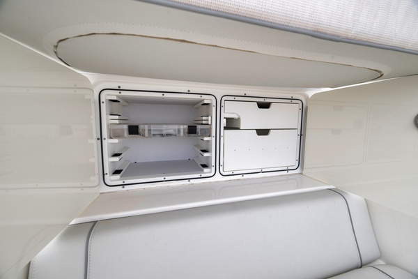 37ft SeaVee Yacht For Sale