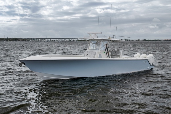 SeaVee 370Z Yacht For Sale