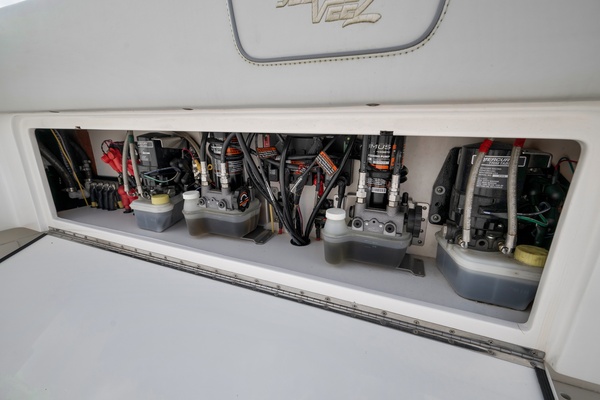 37ft SeaVee Yacht For Sale