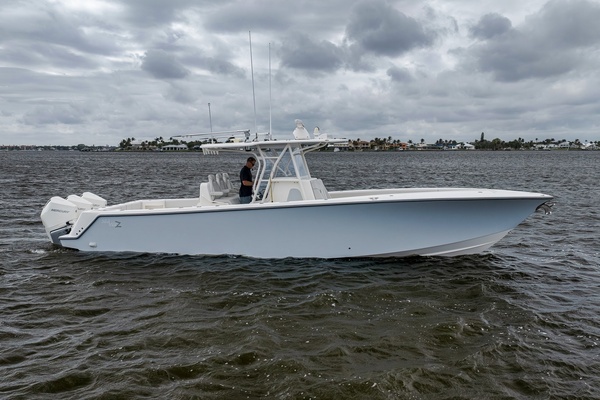 37-ft-SeaVee-2022-370Z- North Palm Beach Florida United States  yacht for sale