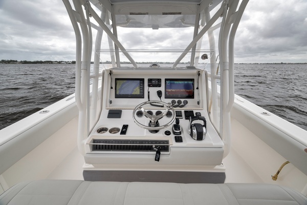 SeaVee 370Z Yacht For Sale