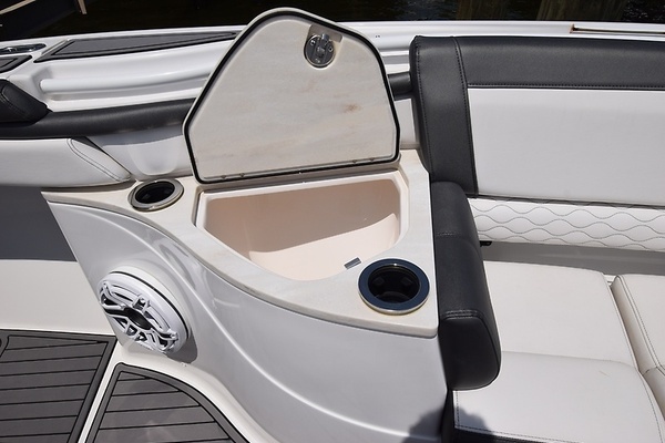 Fountain 39 NX Yacht For Sale