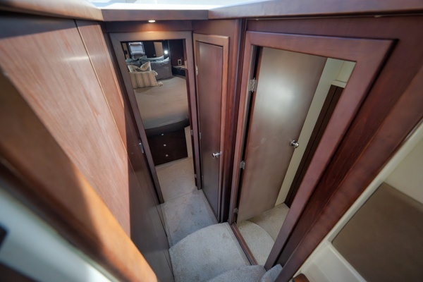 Meridian 441 Sedan Yacht For Sale