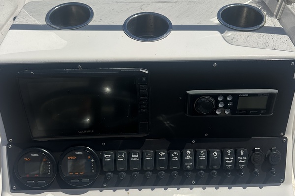 22ft Pathfinder Yacht For Sale