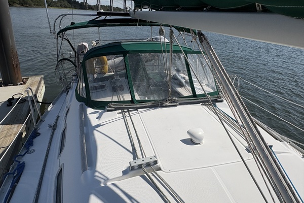 Day Of Air 37ft Beneteau Yacht For Sale