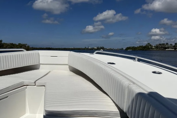 32ft Regulator Yacht For Sale