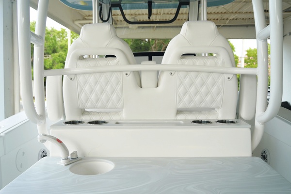28ft Sea Hunt Yacht For Sale