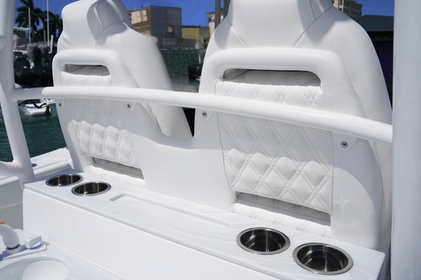 28ft Sea Hunt Yacht For Sale