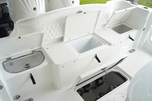 28ft Sea Hunt Yacht For Sale