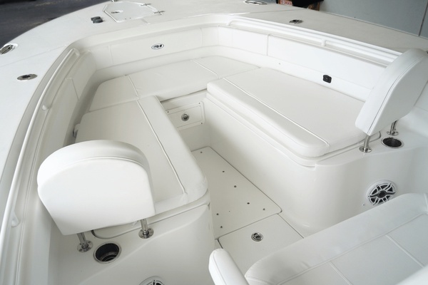 28ft Sea Hunt Yacht For Sale