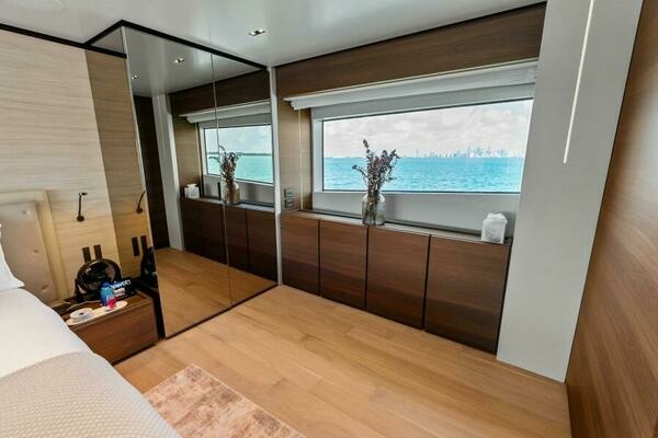 Custom Line 33 Navetta Yacht For Sale