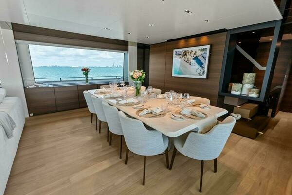 Custom Line 33 Navetta Yacht For Sale