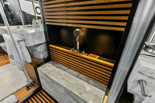 Custom Line 33 Navetta Yacht For Sale